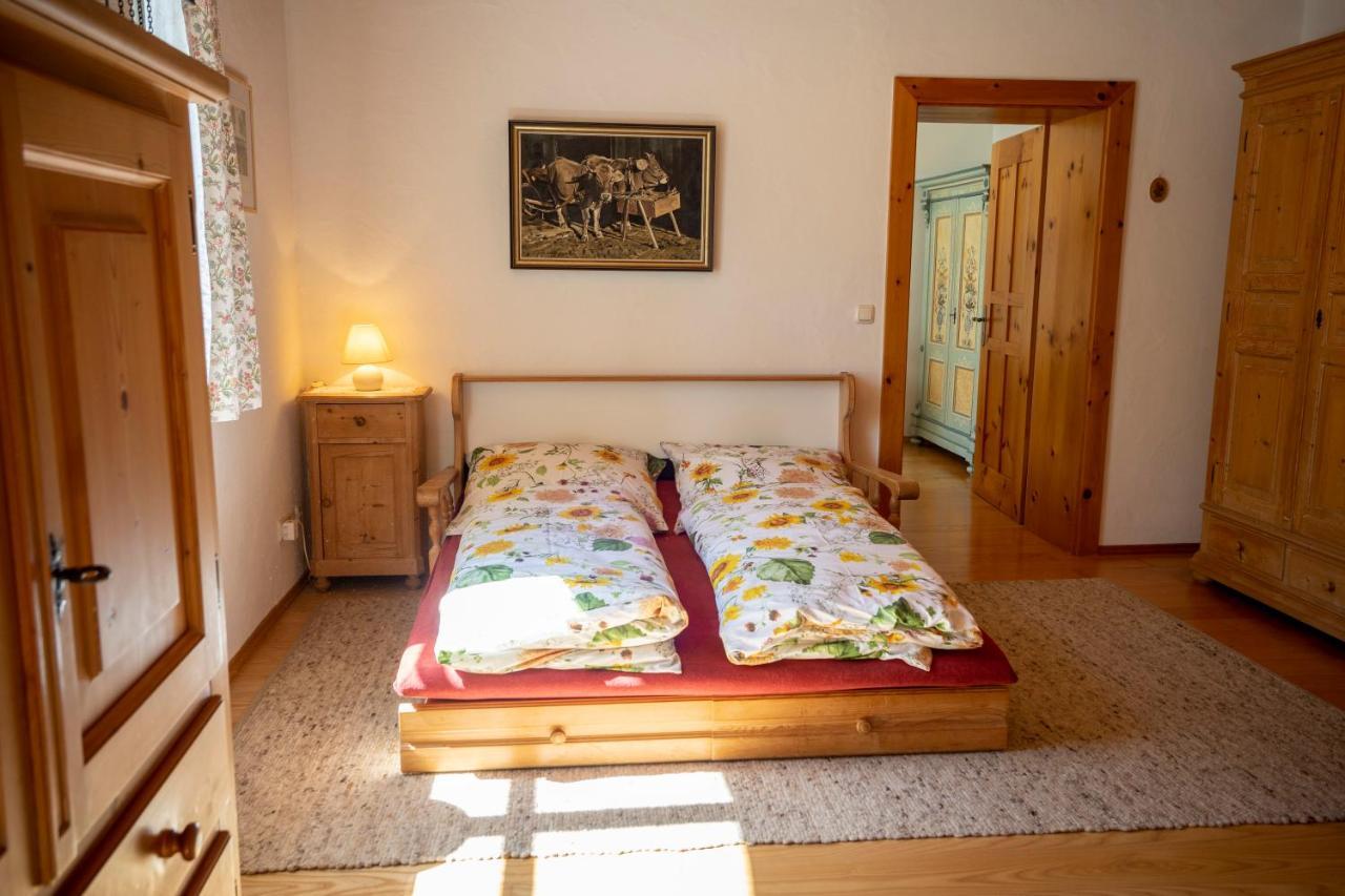 Füssen Landhauswohnung Mit Wildromantischem Garten מראה חיצוני תמונה