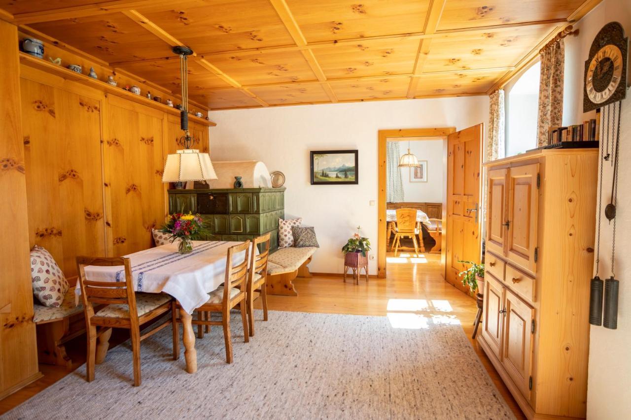 Füssen Landhauswohnung Mit Wildromantischem Garten מראה חיצוני תמונה